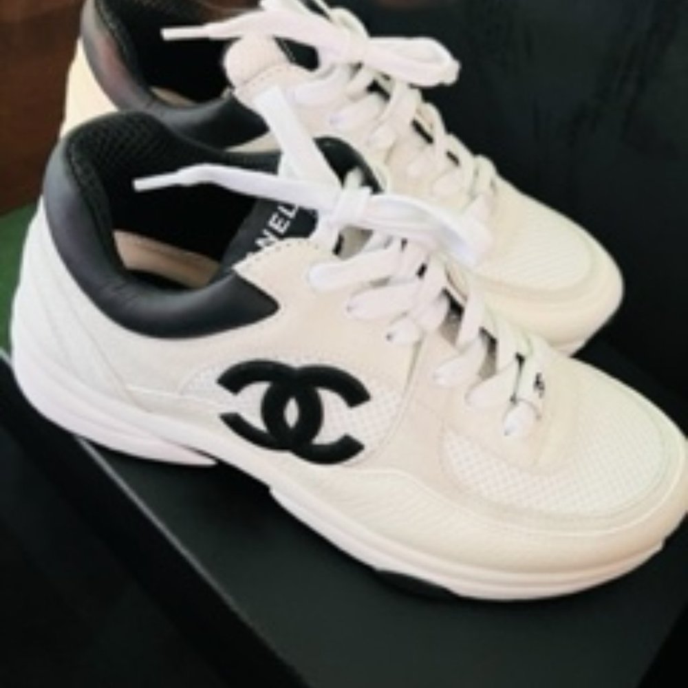 Authentic Chanel Sneakers G38299 White w/Black CC (Size 8.5 US Women)